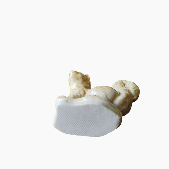 Wade Whimsies Pine Martin Figurine, England Vintage Mini Porcelain Red Squirrel - Picture 5 of 6